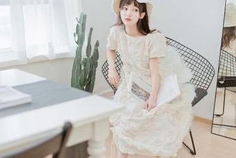 51吃瓜官网，老虎菜和98年幼师的奇妙缘分！是不是有点悬？