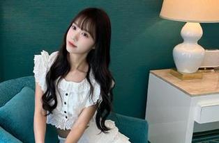 一边“51每日吃瓜”在线观看，一边纠结要不要收藏？