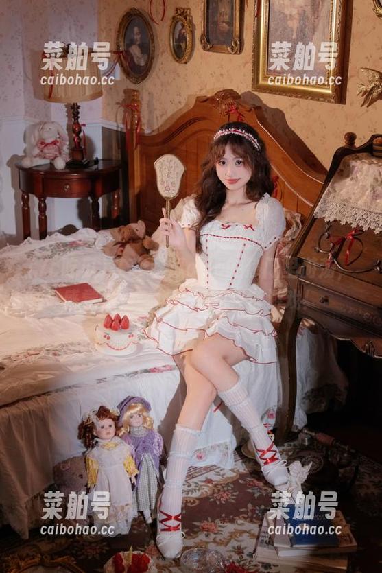 7c吃瓜 在7c吃瓜app的热门里游荡,感觉像是一场无终的寻宝游戏!