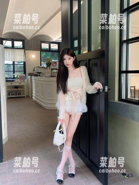 91黑料 我又点开91黑料,那个链接里是前任的黑历史,啧,真想吃瓜一辈子!