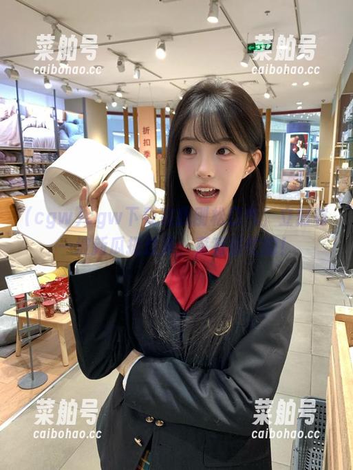 cgw下载完我刚松口气，立刻有一波新瓜扔过来，真有够忙的！
