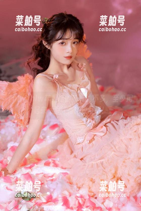 hlw hlw苹果版的瓜真的不多,至少用起来‘滑’得比较舒服!