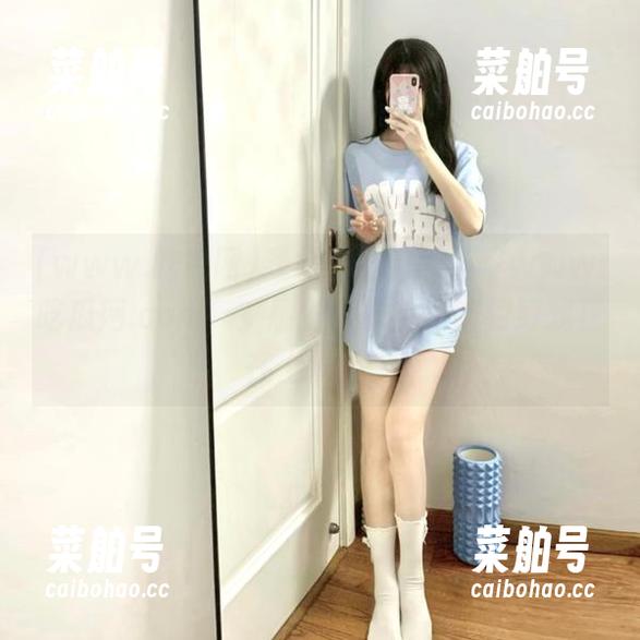 www.吃瓜网 我是不是该下载“www.吃瓜网.com”?感觉每次都能听到好戏正在上演啊。