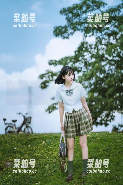 “人人吃瓜网”——吃瓜也要永不迷路，瓜田里打滑可不好哦。