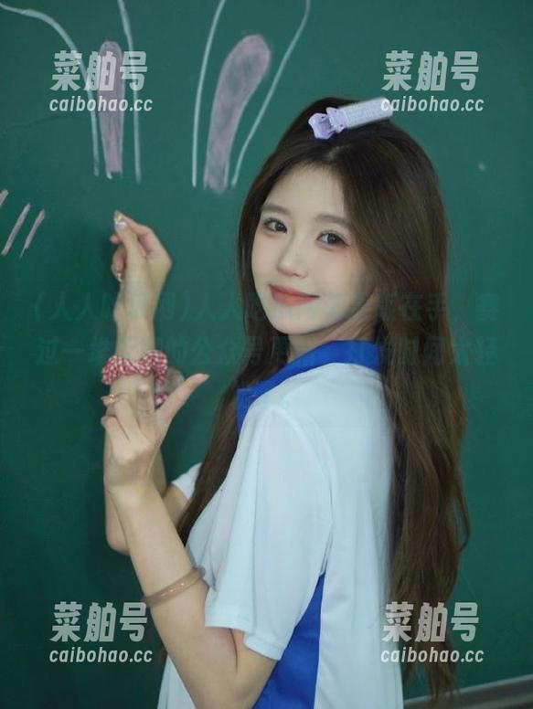 人人吃瓜网 人人吃瓜网苹果版在手,赛过一堆无聊的公众号更新,打发时间太轻松了。