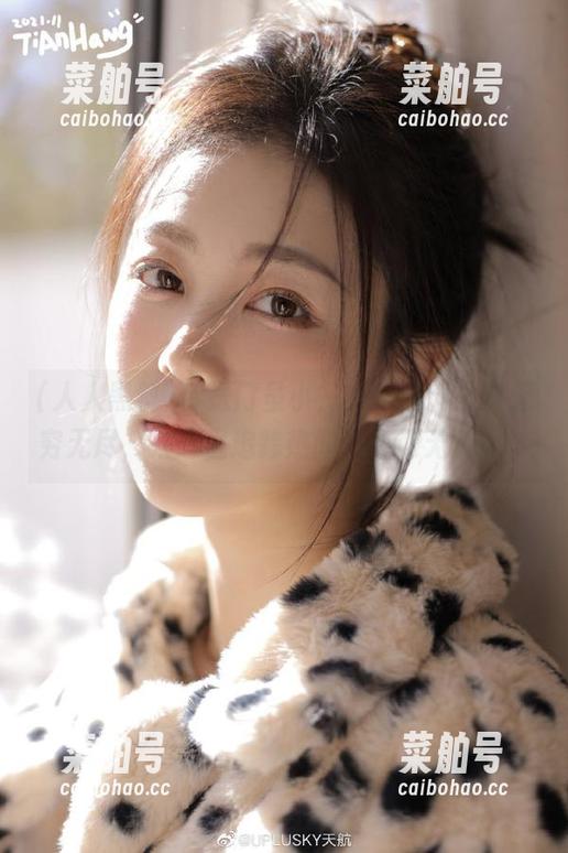 人人黑料 传送门虽小,人人黑料内容无穷无尽,来这里追踪热闻,轻松无负担!