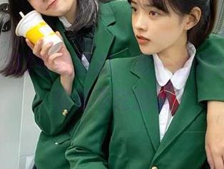 在线吃瓜，每一位网红都是一部看不完的戏