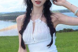 不打烊的正能量黑料社苹果版，让你随时随地沉浸在无聊之中！