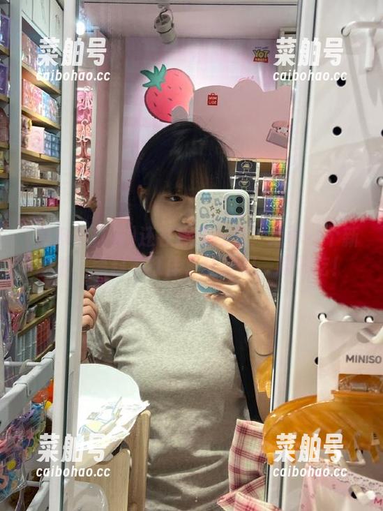 黑料不打佯 还在愁没内容?给你一个新地址,黑料不打佯,让我们一同开吃!