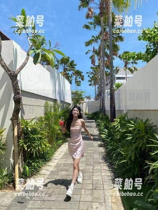 黑料不打烊 感觉像在点免费外卖,黑料不打烊,我随便滑滑就到美味的瓜园~
