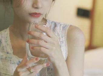 黑料冲哥长征又更新了！这次的瓜够酸，果汁四溅