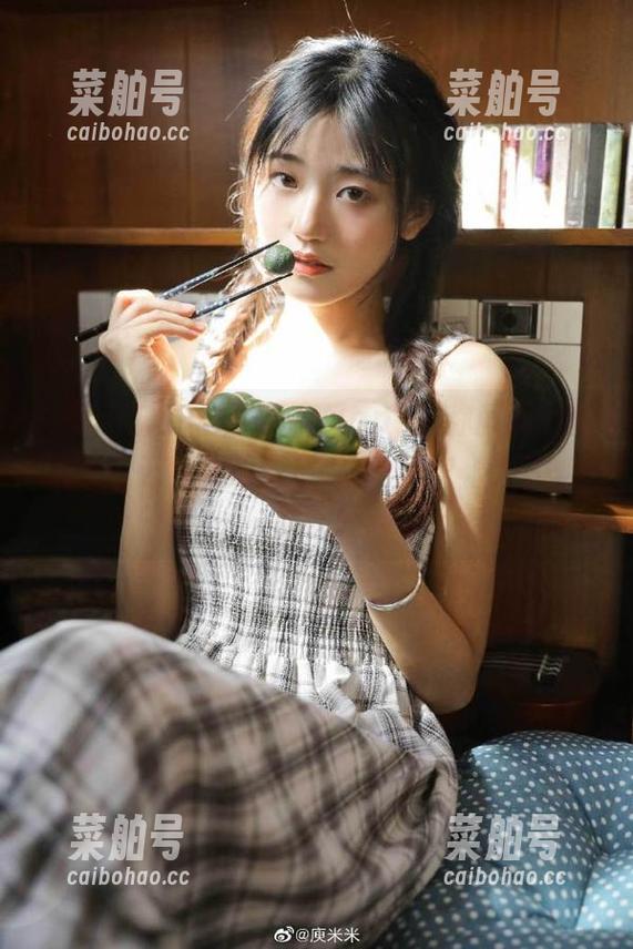 黑料吃瓜 去黑料吃瓜app,你就能获得一整座无敌八卦资源库靠谱吗?随便信我一次就好。