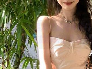66黑料吃瓜网传送门——老阿姨又开始对某某的聊天记录感兴趣了！