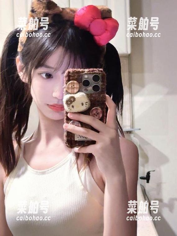 “黑料吃瓜网站”app：今天的黑料可以舔屏吗？