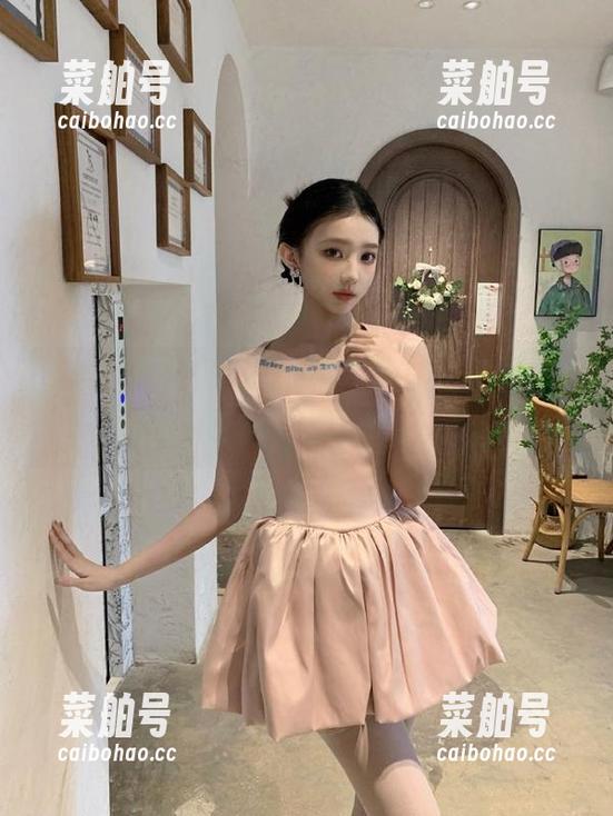 黑料正能量，直达最热话题，当下吃瓜派对，不打烊！