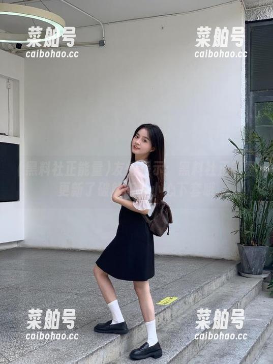 黑料社正能量 友情提示:黑料社正能量更新了破解版,小心下套哦