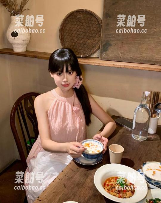 黑料网 下载黑料网,一键开启吃瓜模式,让生活彻底变味!